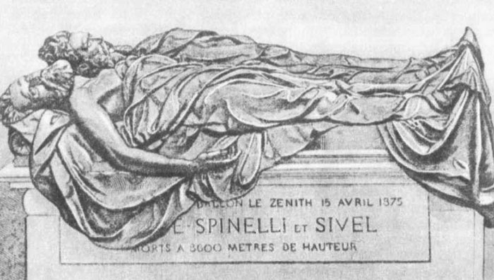 Памятник Кроче-Спинелли и Сивелю на кладбище Пер-Лашез в Париже