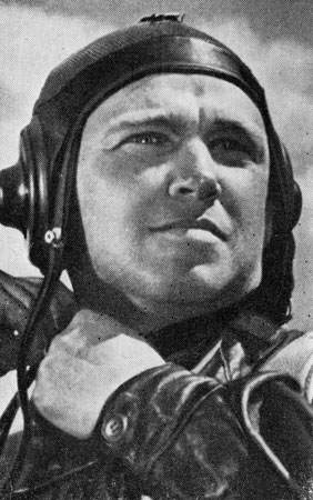 Генерал-полковник авиации Герой Советского Союза А. И. Бабаев